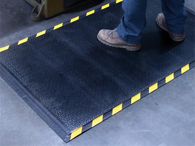 Andersen [480] Happy Feet™ Wet/Dry Area Anti-Fatigue Floor Mat - Textured Surface - OSHA Border - 1/2" Thickness - Commercial Anti-Fatigue &amp; Cushioned Matting